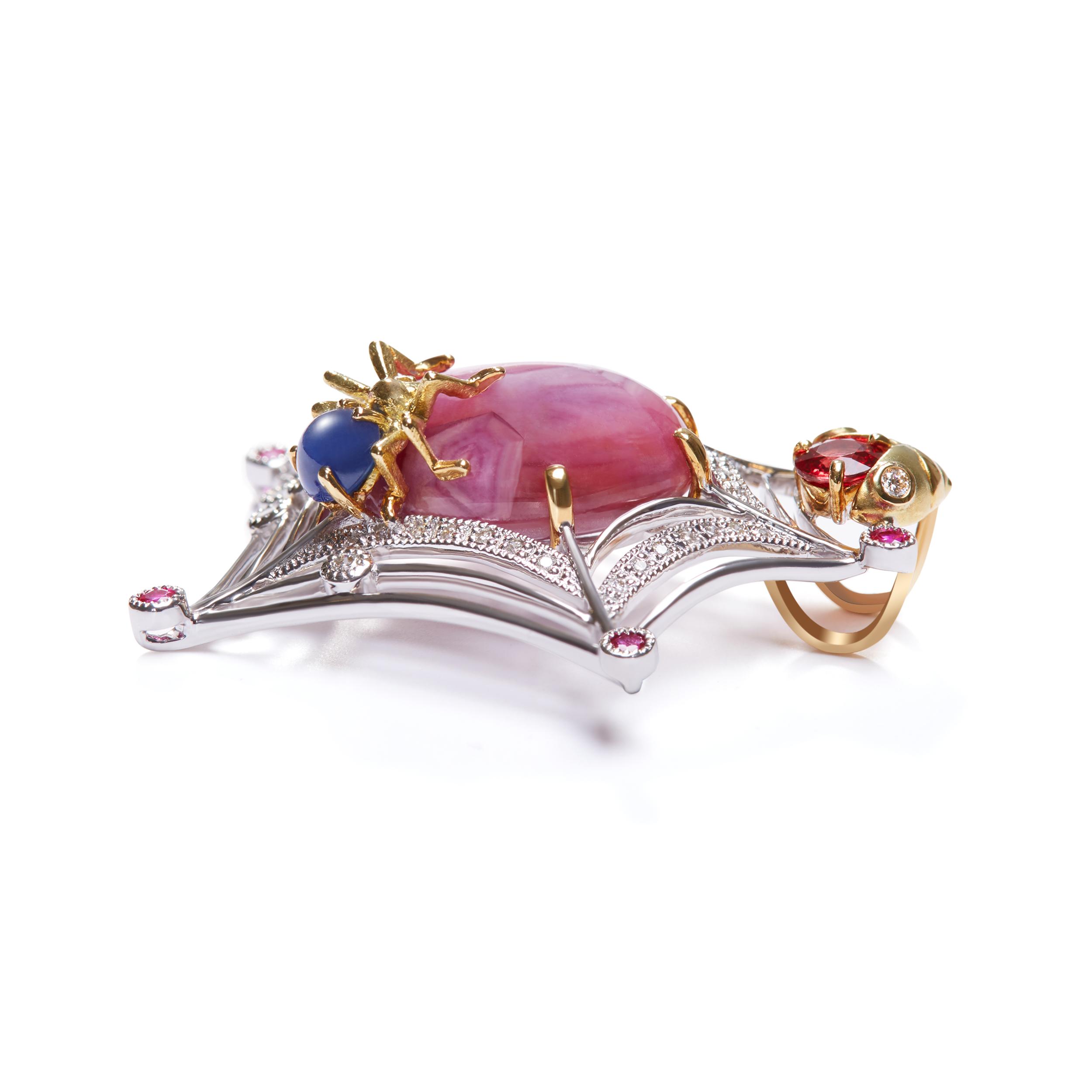 Gemstone Brooch decorated with Spider-shaped 2